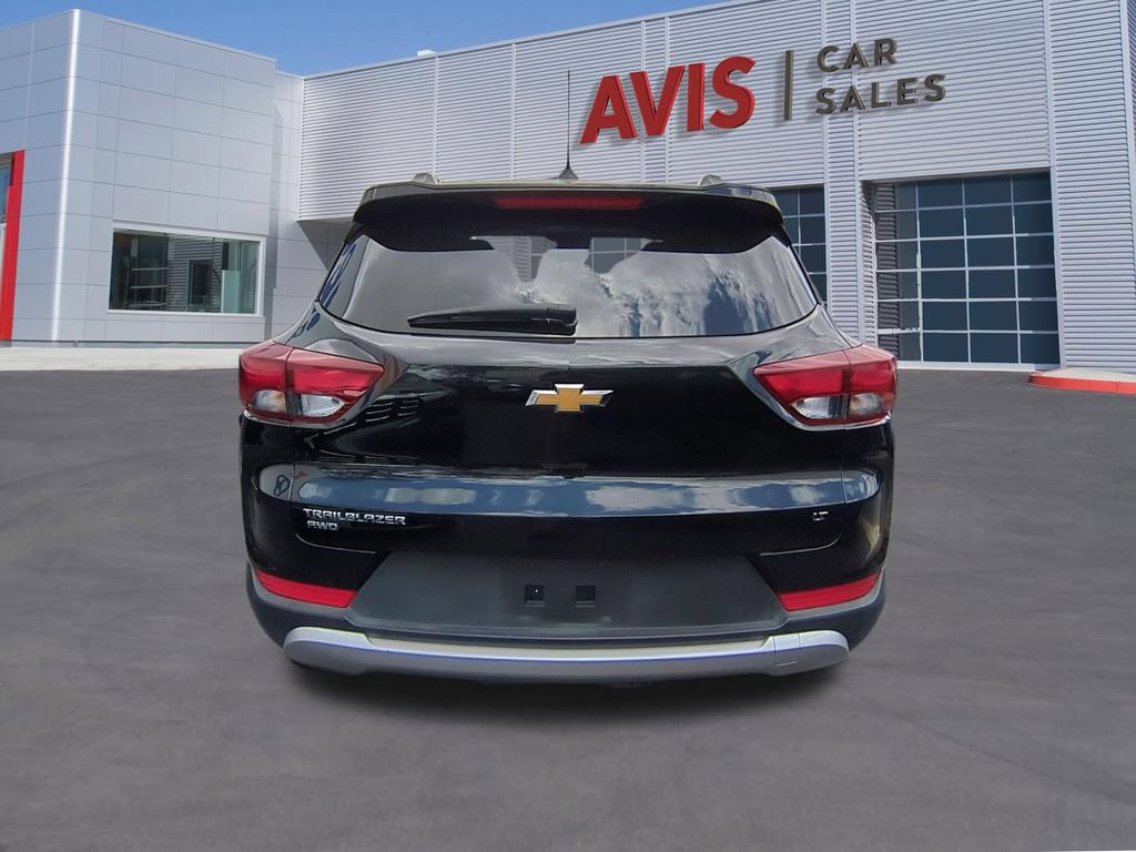 Used 2025 Chevrolet TrailBlazer LT AWD/4WD image 7