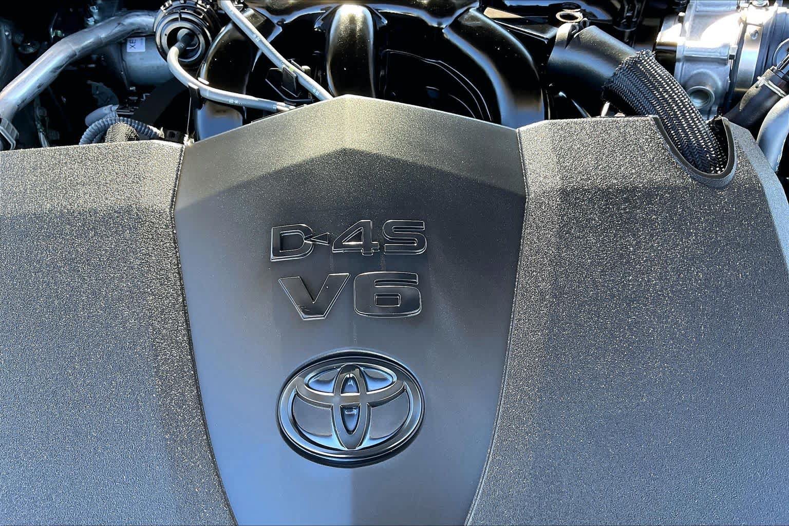 Used 2024 Toyota Camry XSE w/ Navigation Package FWD image 32