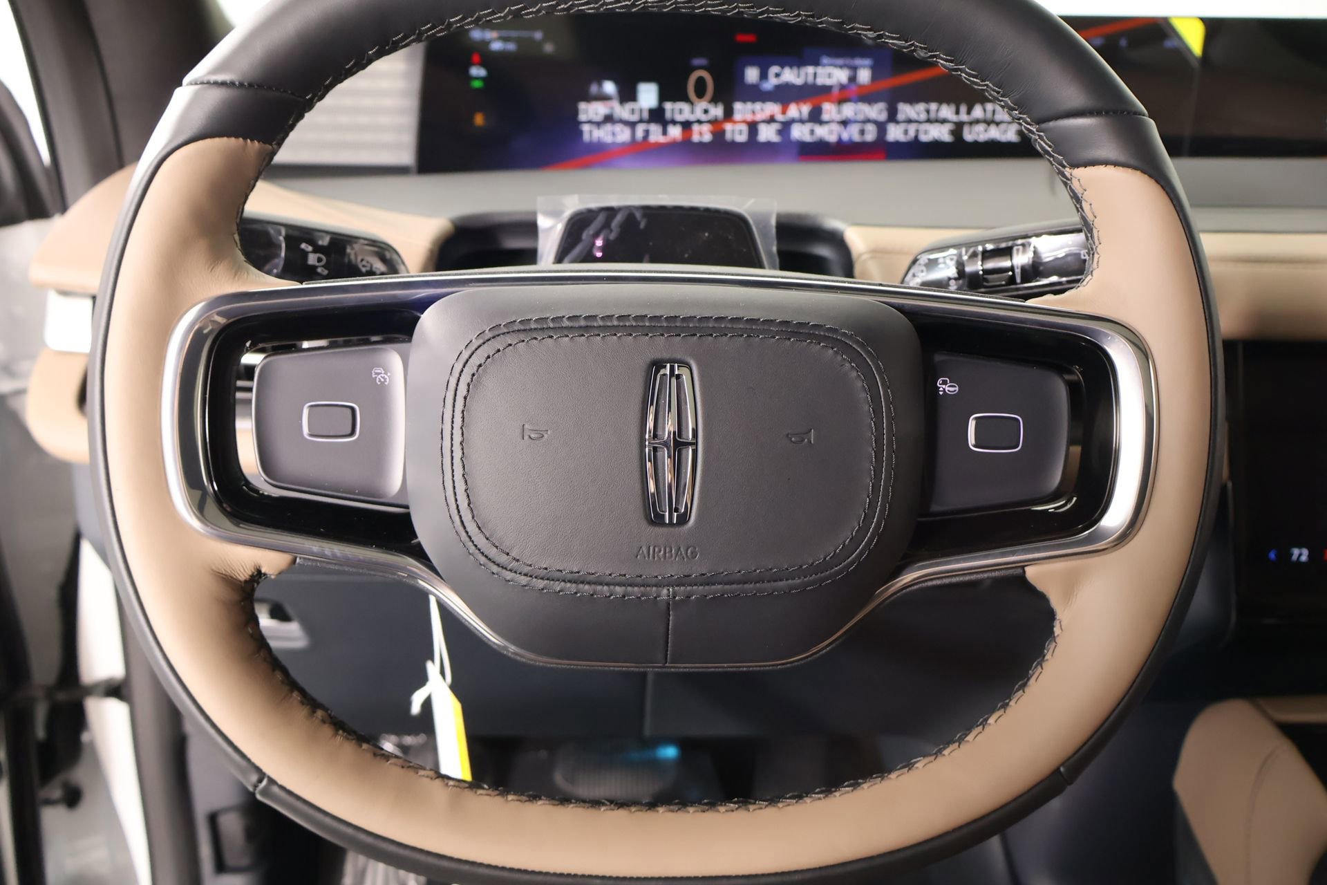 New 2026 Lincoln Navigator L Black Label AWD/4WD image 3
