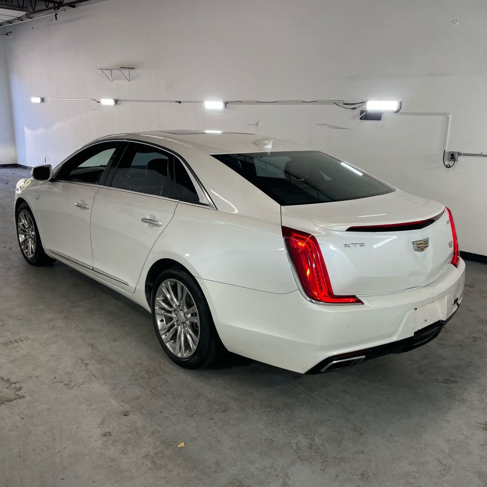 Used 2018 Cadillac XTS Luxury w/ Driver Awareness Package FWD image 4