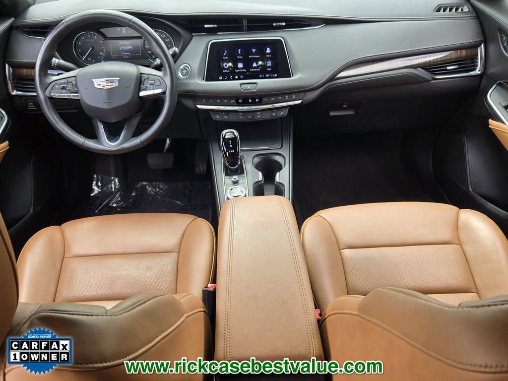 Used 2023 Cadillac XT4 Premium Luxury image 13
