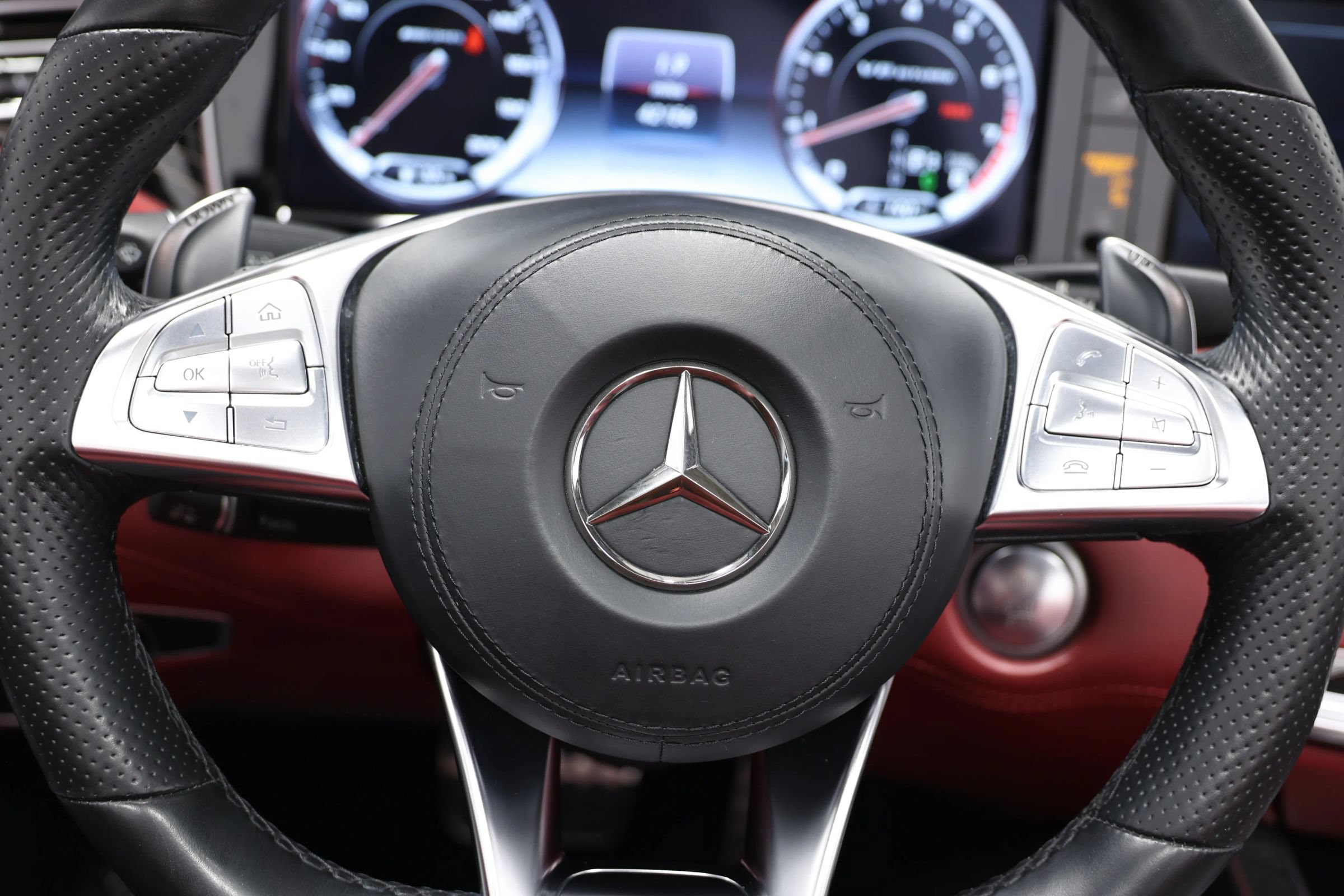 Used 2017 Mercedes-Benz S 63 AMG 4MATIC Cabriolet w/ Carbon Fiber Package image 27