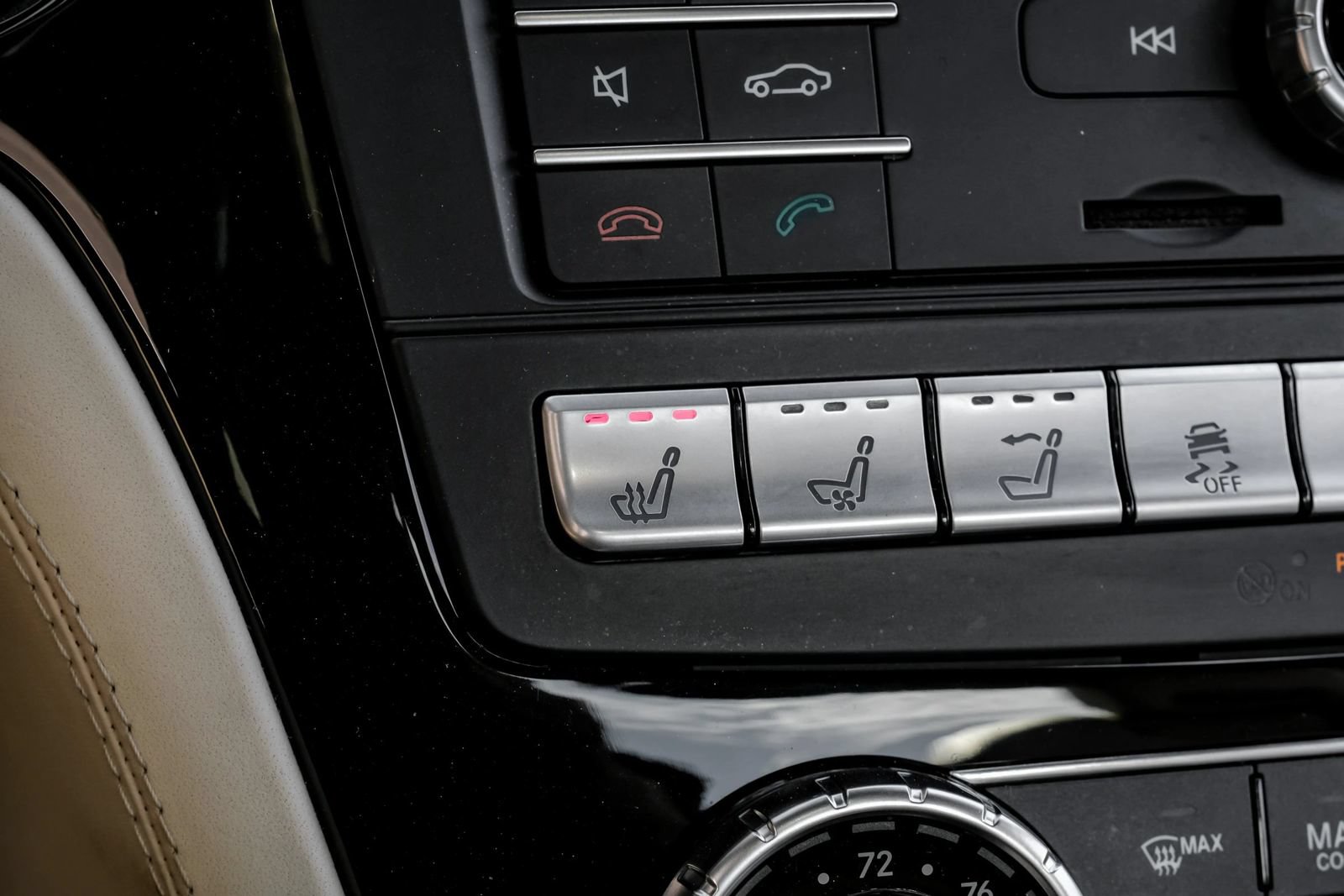 Used 2020 Mercedes-Benz SL 550 image 31