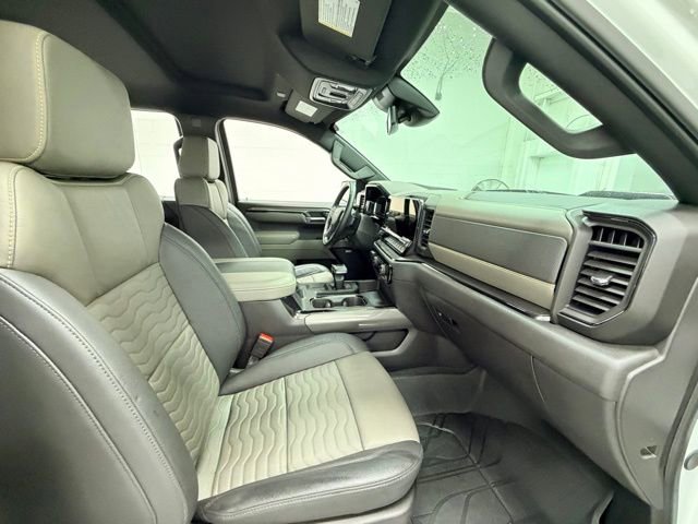 Certified 2025 Chevrolet Silverado 1500 ZR2 w/ Dark Appearance Package image 32