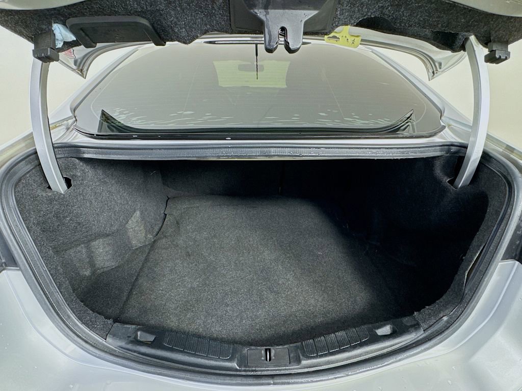 Used 2017 Ford Fusion SE FWD image 30