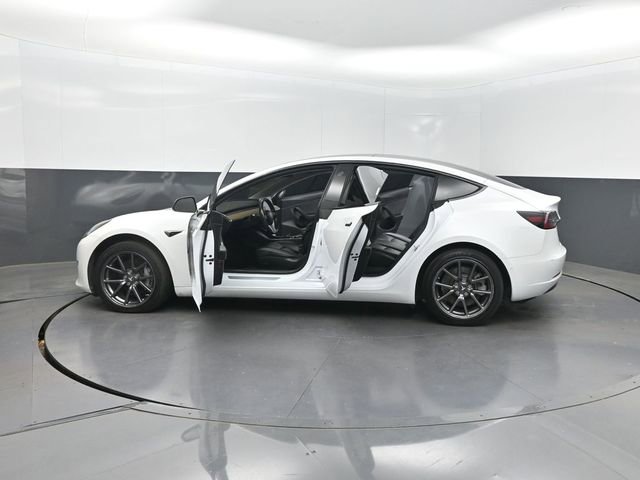 Used 2019 Tesla Model 3 Mid Range RWD image 32