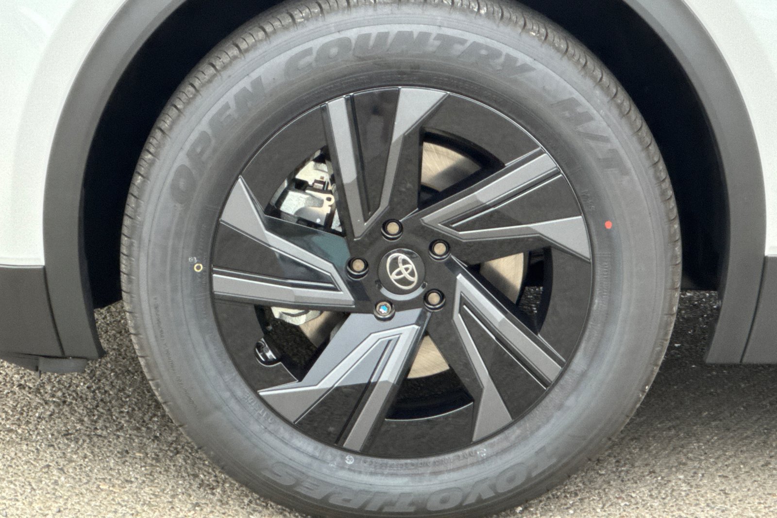 New 2026 Toyota C-HR AWD/4WD image 32