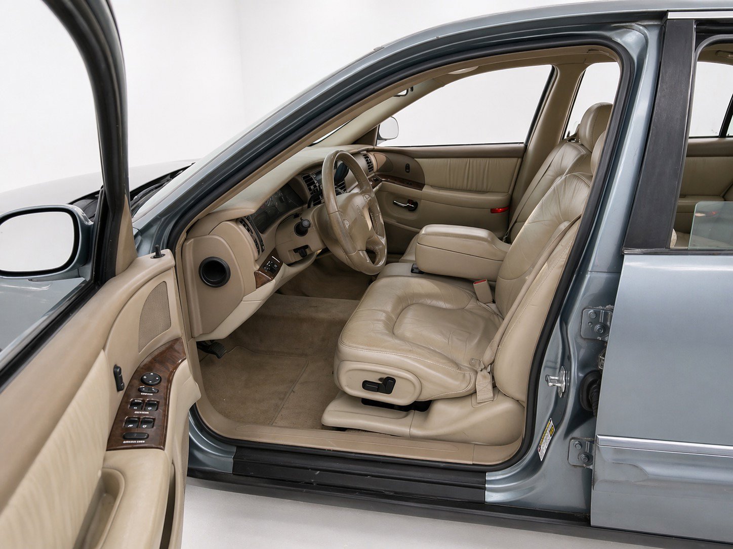Used 2005 Buick Park Avenue FWD image 9