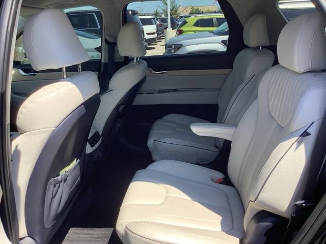 Used 2023 Hyundai Palisade Limited w/ Cargo Package AWD/4WD image 10