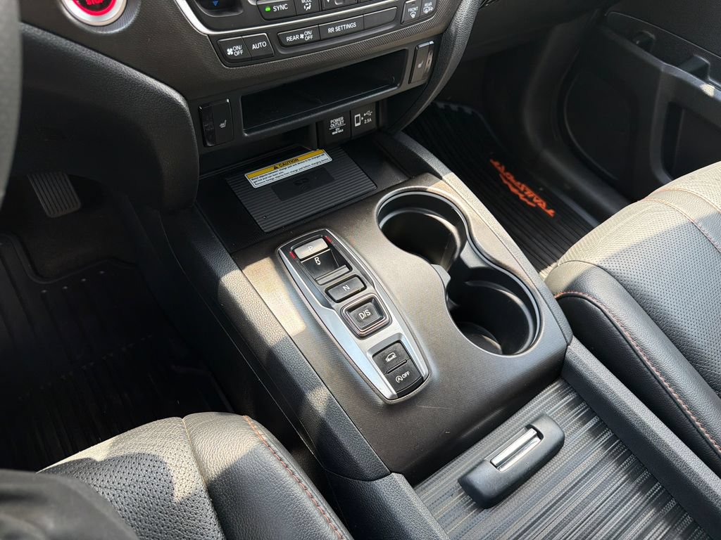 Used 2023 Honda Passport TrailSport image 32