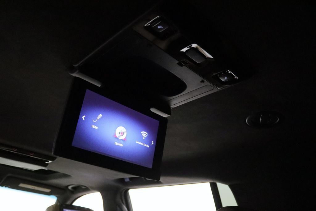 Used 2019 Cadillac Escalade ESV Platinum AWD/4WD image 14