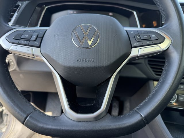 Used 2024 Volkswagen Jetta SE image 13
