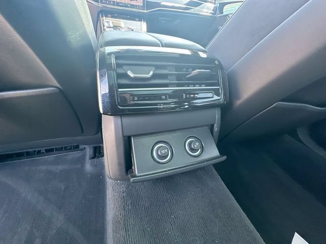 Used 2023 Audi S8 w/ S8 Executive Package AWD/4WD image 24
