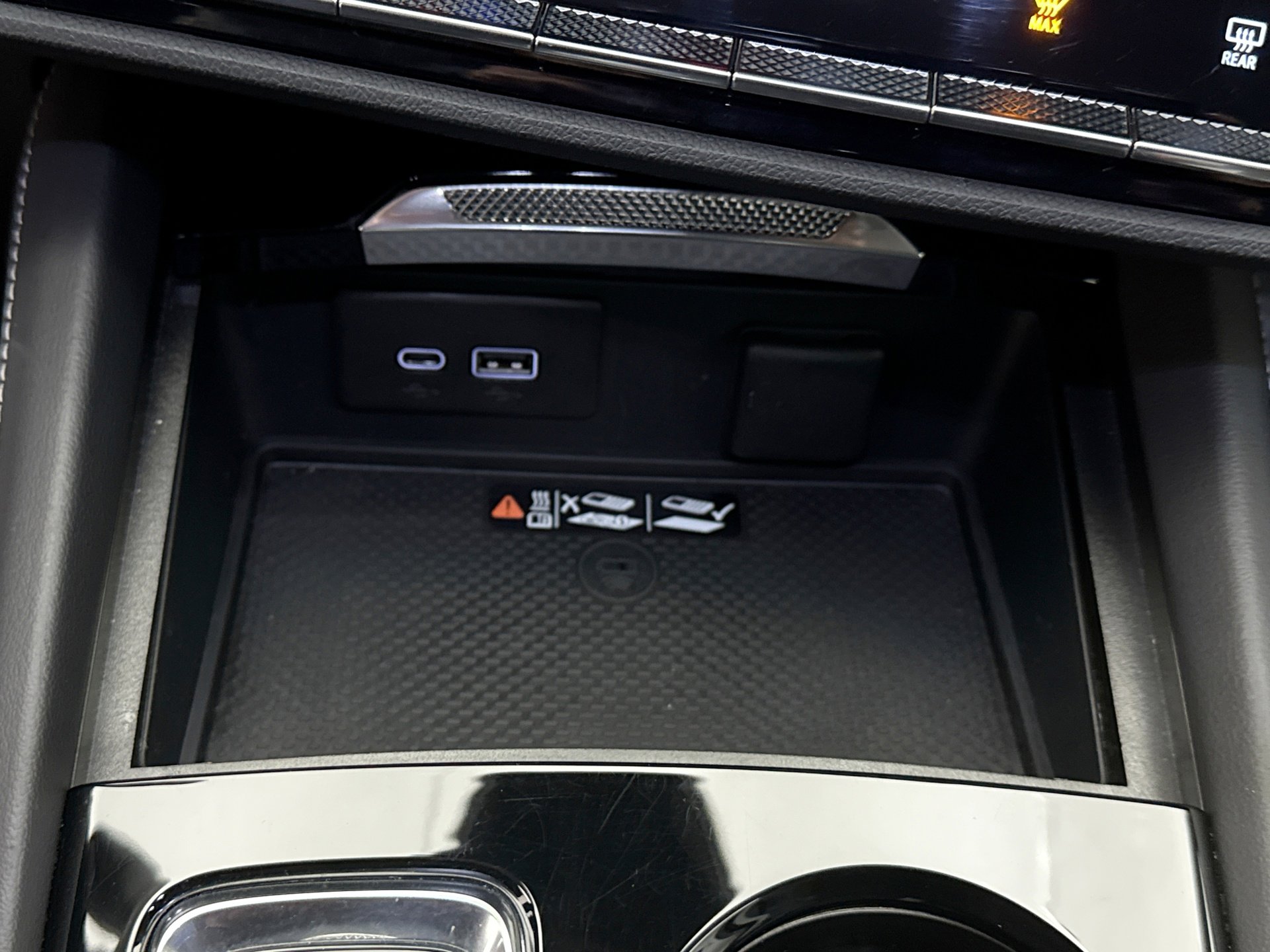 Used 2025 Buick Envision Sport Touring image 18