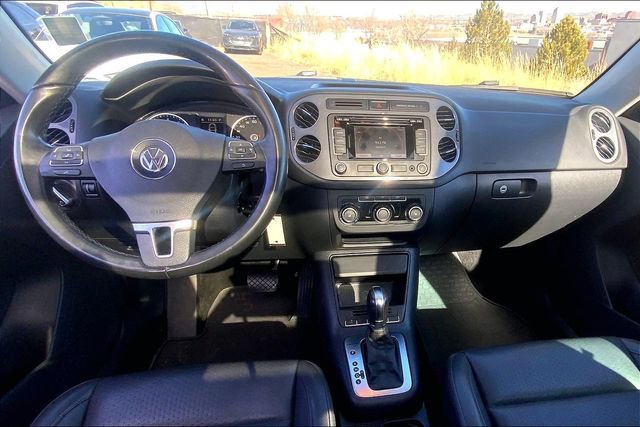 Used 2012 Volkswagen Tiguan SE image 15