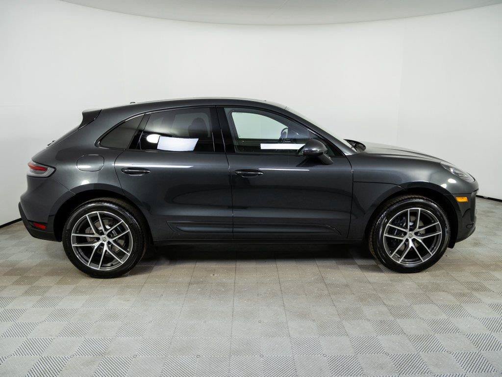 New 2026 Porsche Macan AWD/4WD image 28