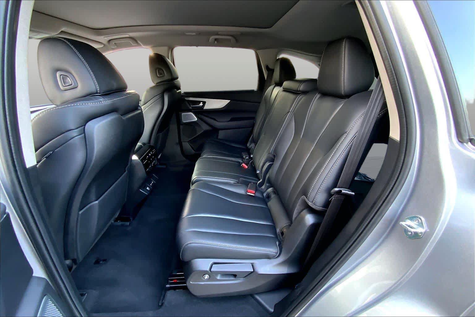 Used 2026 Acura MDX w/ Technology Package FWD image 19