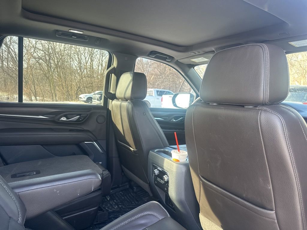 Used 2021 GMC Yukon Denali w/ Denali Premium Package image 13