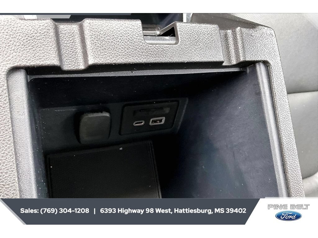 Used 2025 Chevrolet Blazer Premier w/ Enhanced Convenience Package AWD/4WD image 23