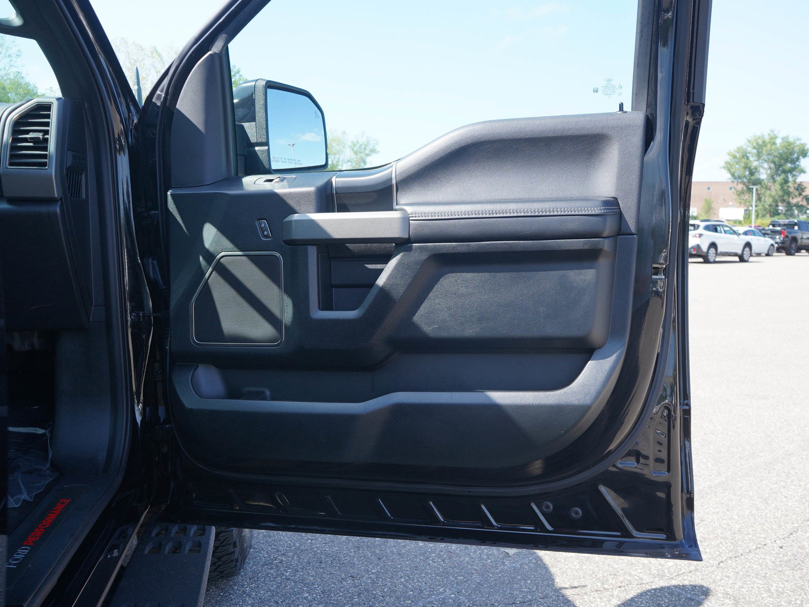 Used 2020 Ford F150 Raptor w/ Equipment Group 802A Luxury AWD/4WD image 9