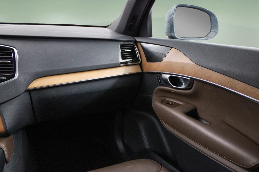 Certified 2023 Volvo XC90 B6 Plus AWD/4WD image 20