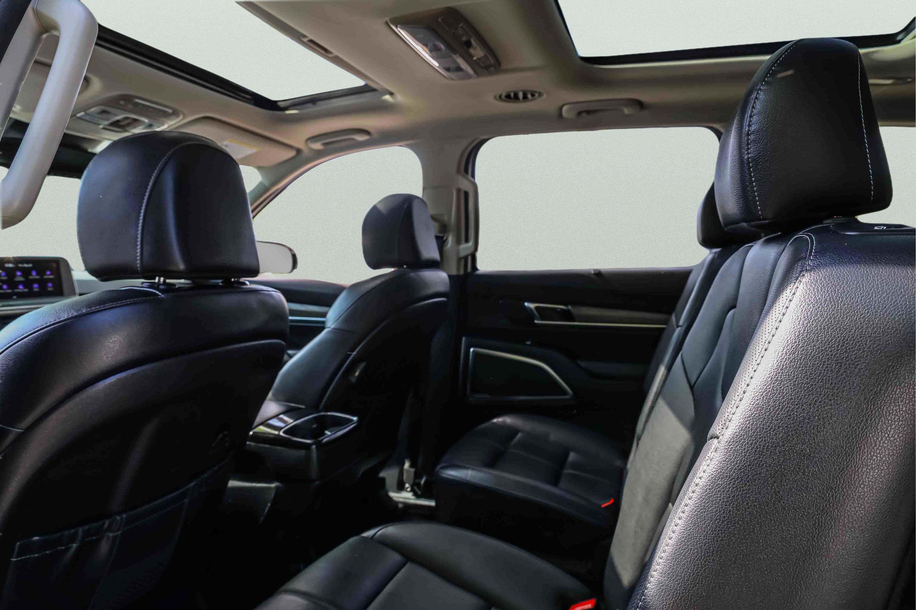 Certified 2022 Kia Telluride SX w/ Nightfall Edition Package AWD/4WD image 23