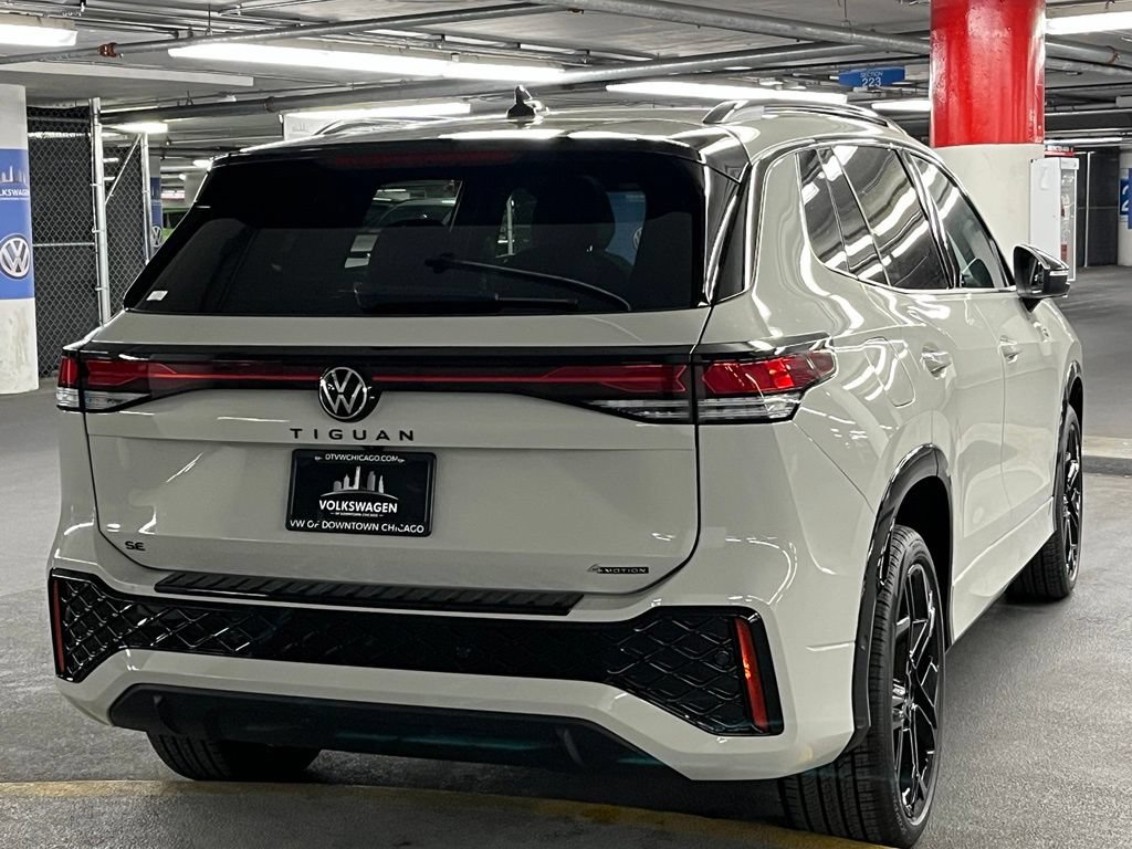 New 2026 Volkswagen Tiguan SE R-Line AWD/4WD image 6