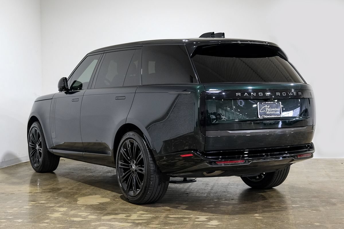 Used 2025 Land Rover Range Rover Long Wheelbase SE AWD/4WD image 10
