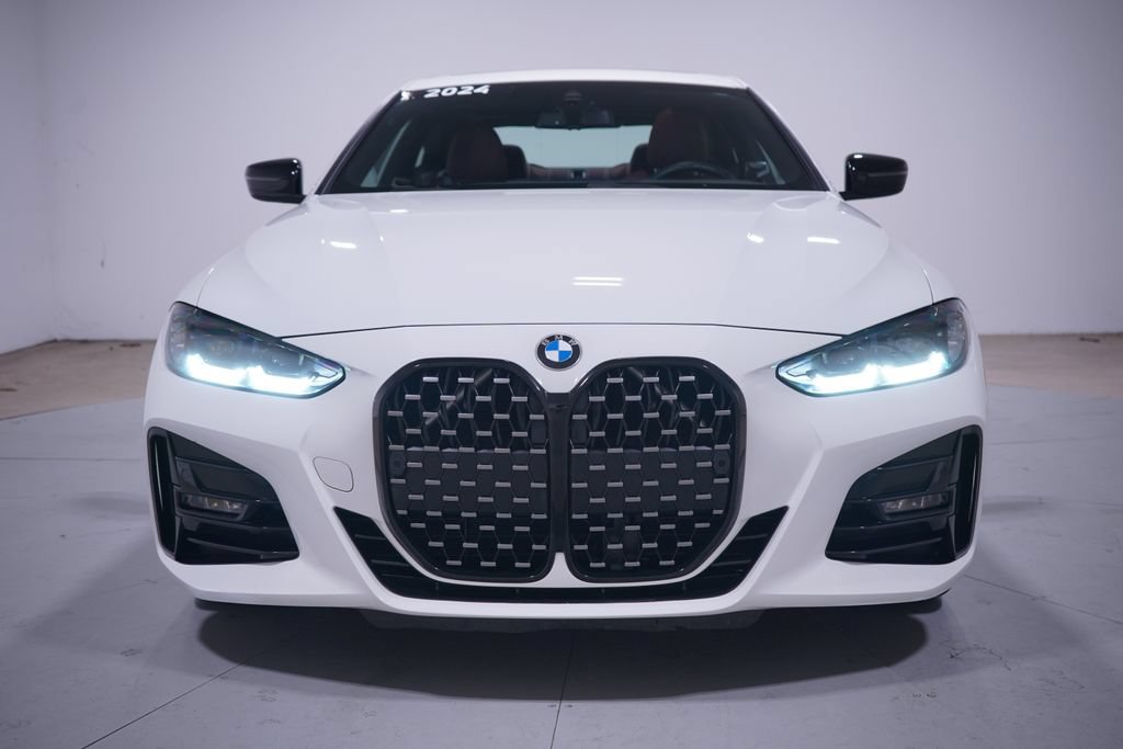 Used 2024 BMW 430i Coupe w/ M Sport Package RWD image 4
