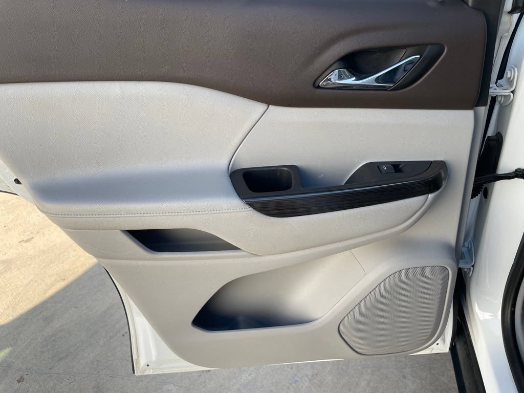 Used 2019 GMC Acadia SLT FWD image 23