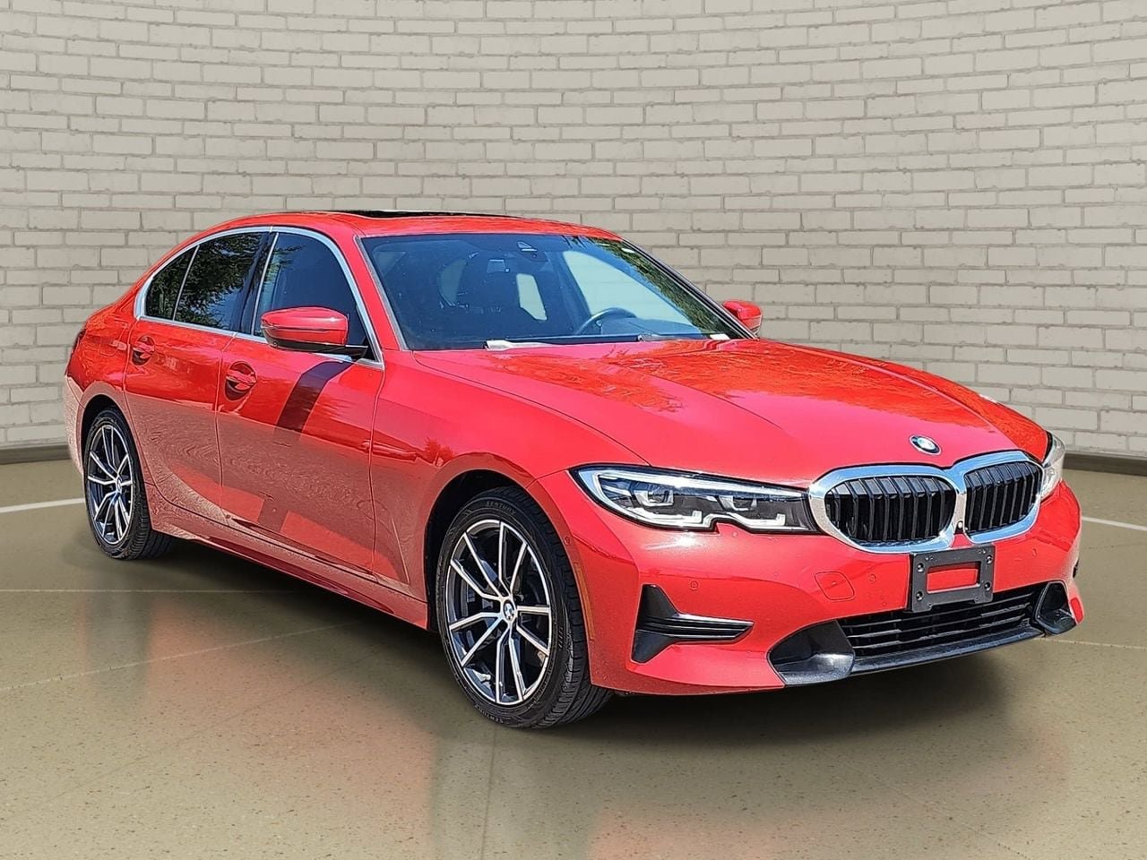 Used 2019 BMW 330i xDrive Sedan w/ Premium Package AWD/4WD image 3