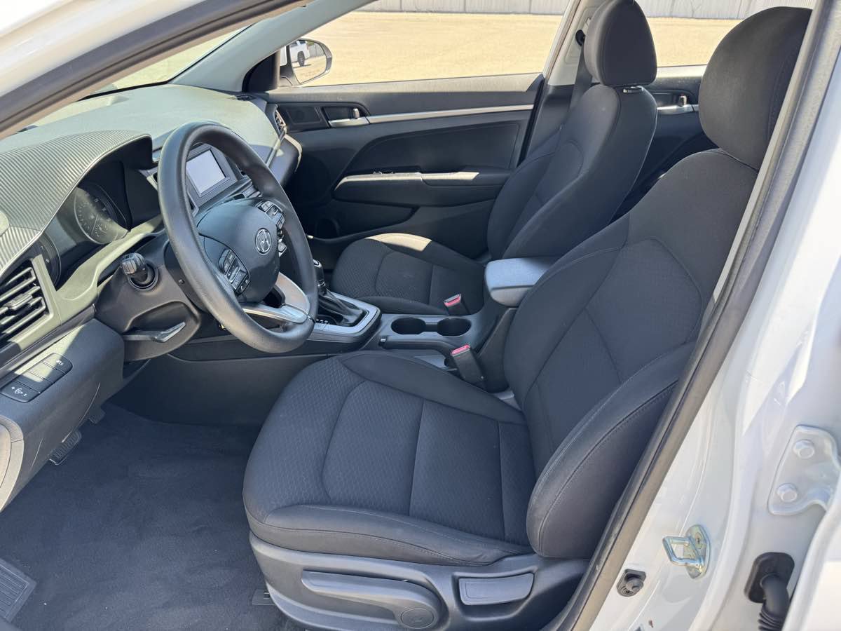 Used 2019 Hyundai Elantra SE w/ Cargo Package FWD image 19