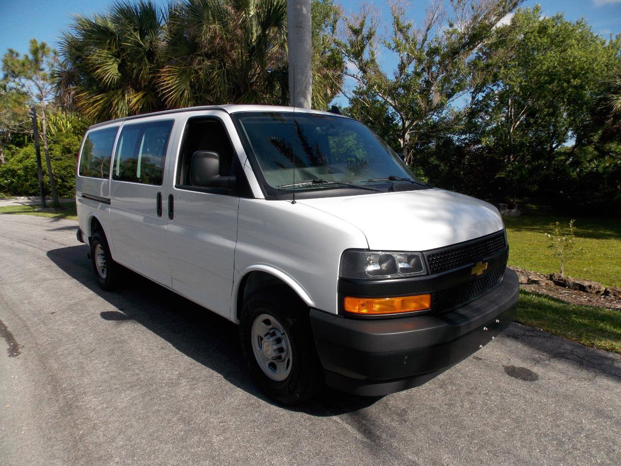 Used 2022 Chevrolet Express 2500 w/ Driver Convenience Package RWD image 1