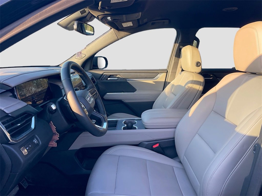 Used 2024 GMC Acadia Elevation w/ LPO, Floor Liner Package image 11