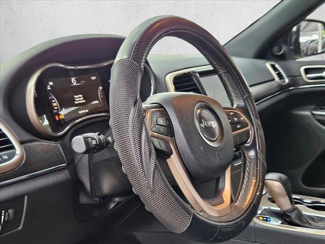 Used 2017 Jeep Grand Cherokee Limited RWD image 9