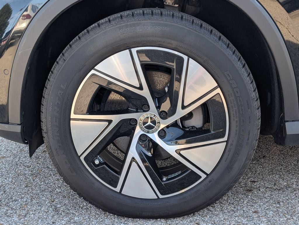 Used 2024 Mercedes-Benz GLC 300 4MATIC image 30