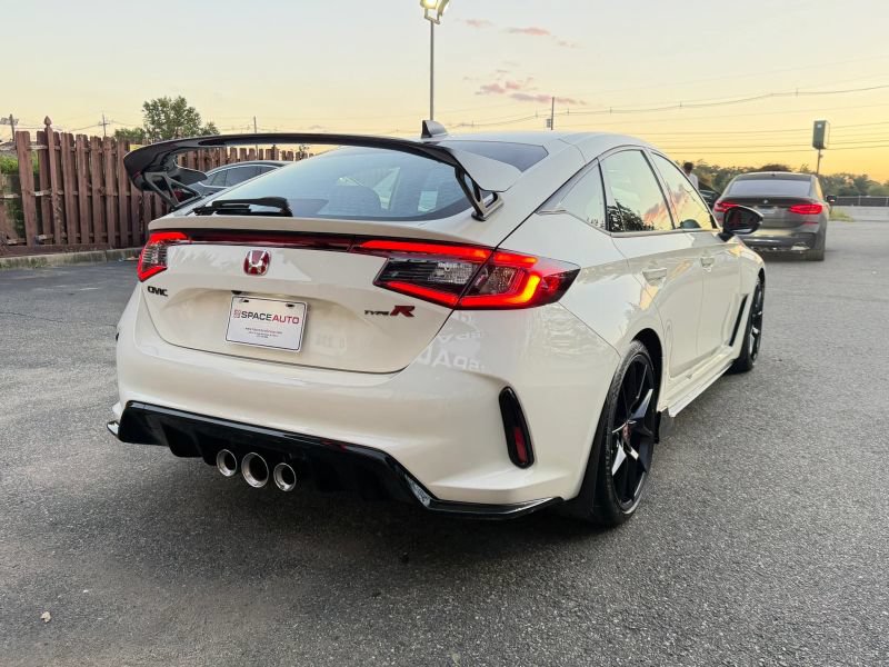 Used 2024 Honda Civic Type R image 6