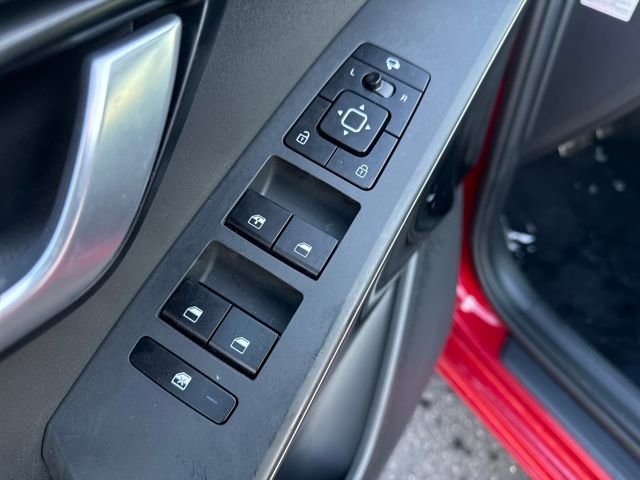 Used 2023 Kia Niro EX Touring image 16