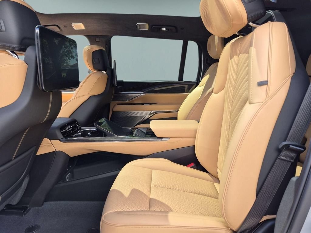 New 2026 Cadillac Escalade IQ Sport 2 AWD/4WD image 24