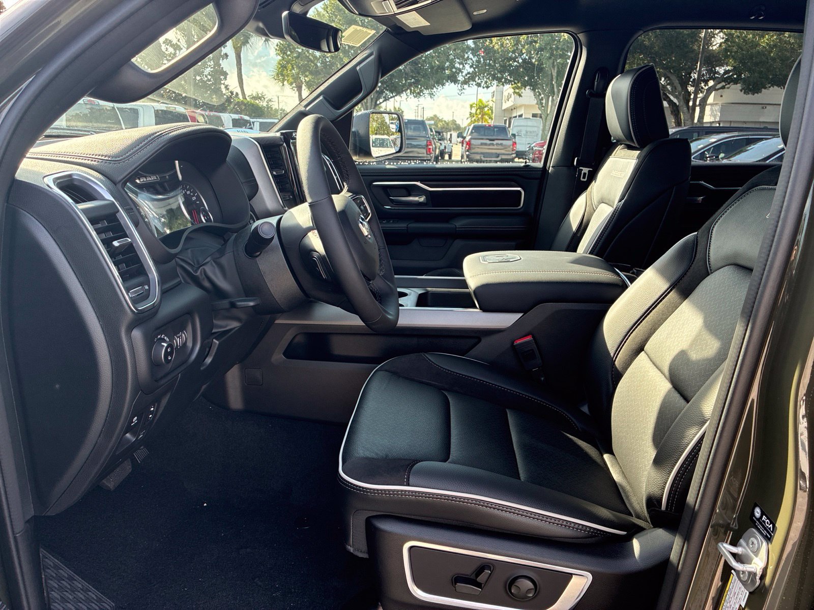 New 2027 RAM 1500 Laramie AWD/4WD image 9