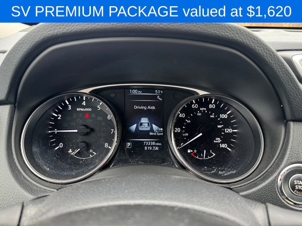 Used 2016 Nissan Rogue SV w/ SV Premium Package image 2