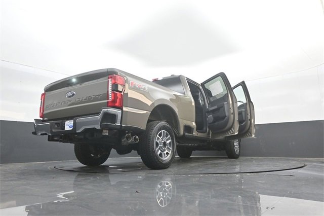 New 2026 Ford F250 Lariat w/ FX4 Off-Road Package image 42