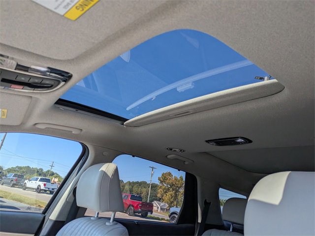 Used 2023 Hyundai Palisade Limited w/ Cargo Package image 28