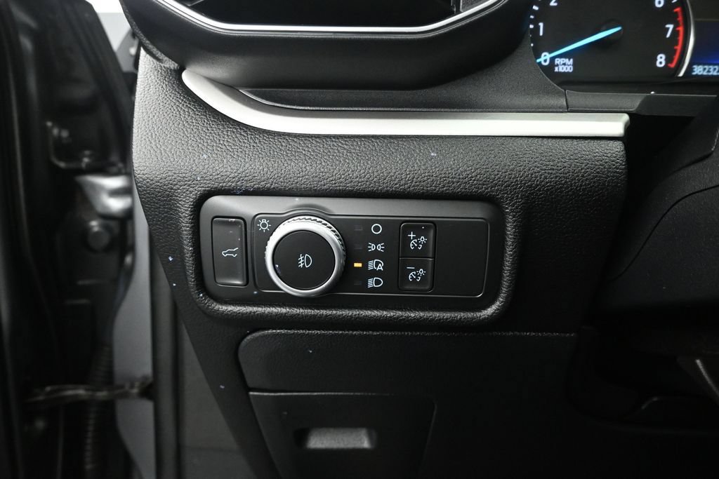 Certified 2021 Ford Explorer XLT w/ Equipment Group 202A RWD image 13