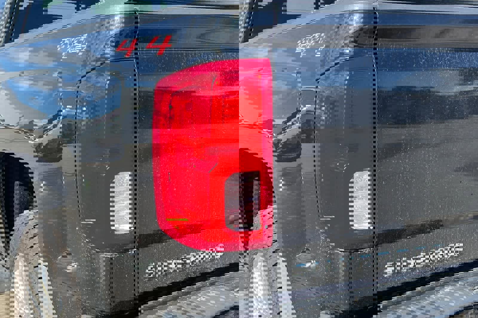 Used 2017 Chevrolet Silverado 1500 High Country image 15