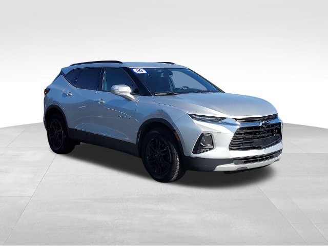 Used 2020 Chevrolet Blazer LT AWD/4WD image 2
