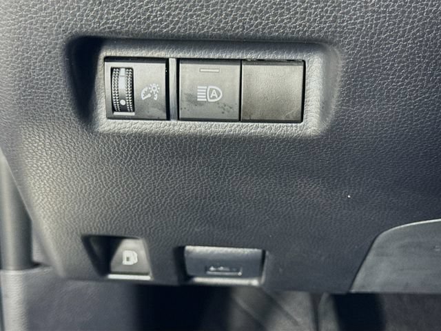 Certified 2024 Toyota RAV4 LE AWD/4WD image 11