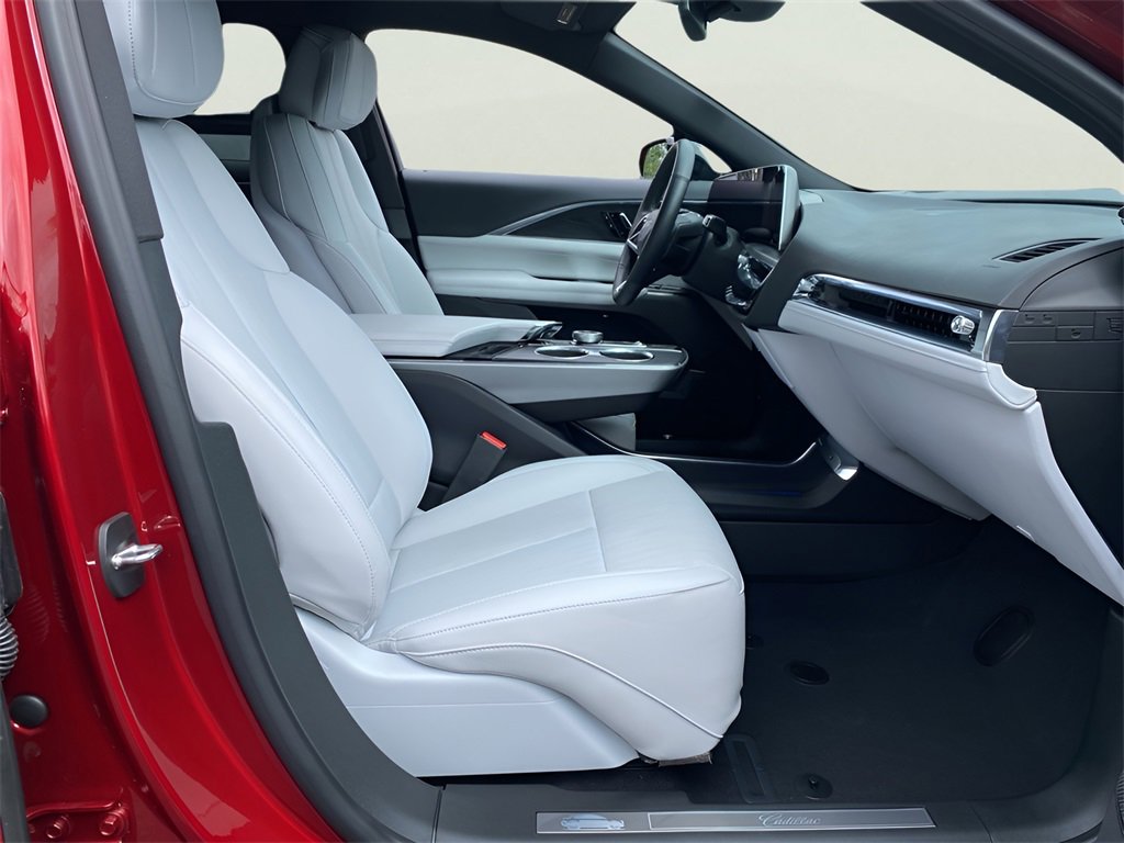 Certified 2024 Cadillac Lyriq Sport image 19