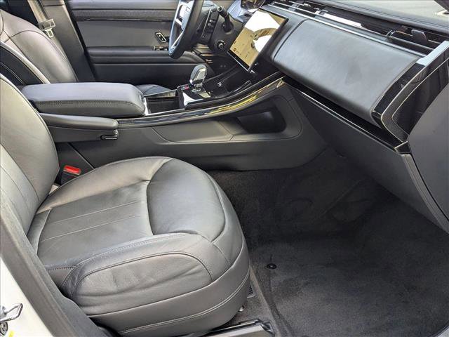 Used 2025 Land Rover Range Rover Sport image 23