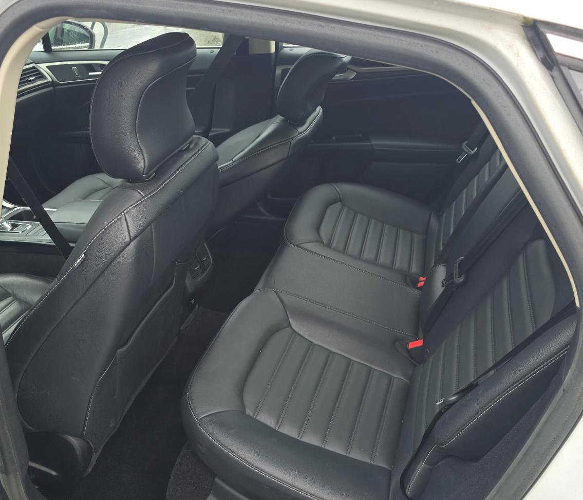 Used 2018 Ford Fusion SE w/ Equipment Group 602A image 5